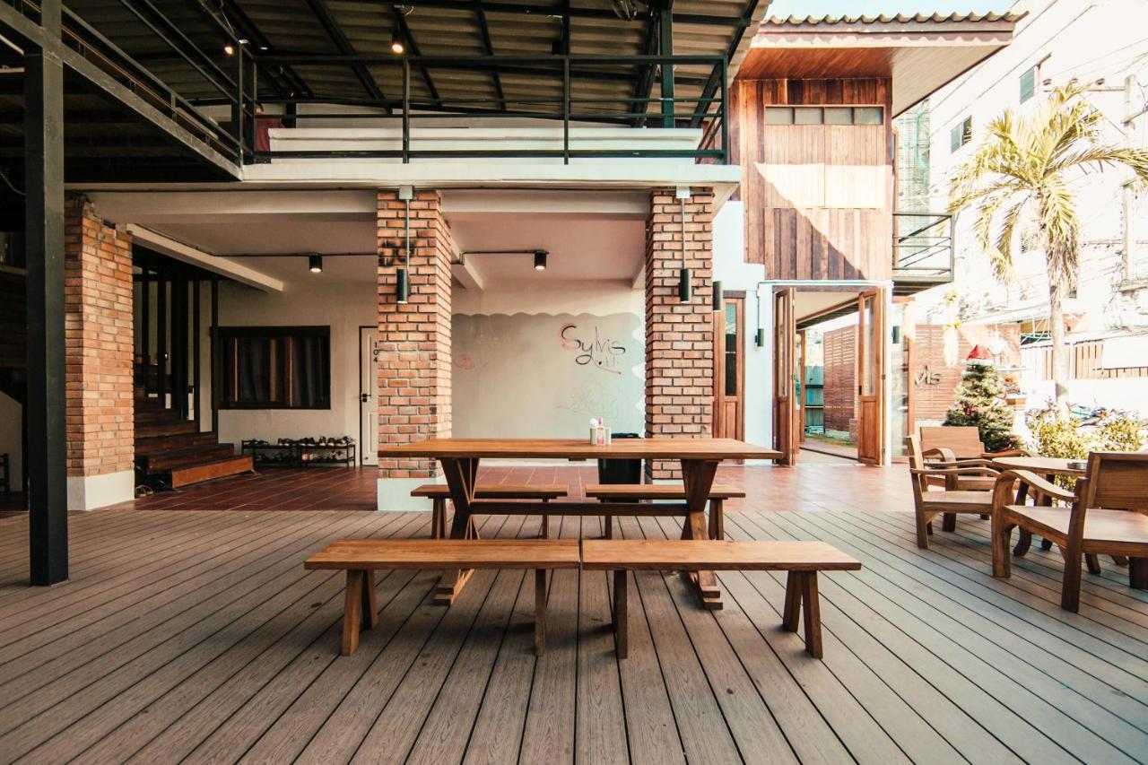 Sylvis Hostel Chiangmai Chiang Mai Exterior photo
